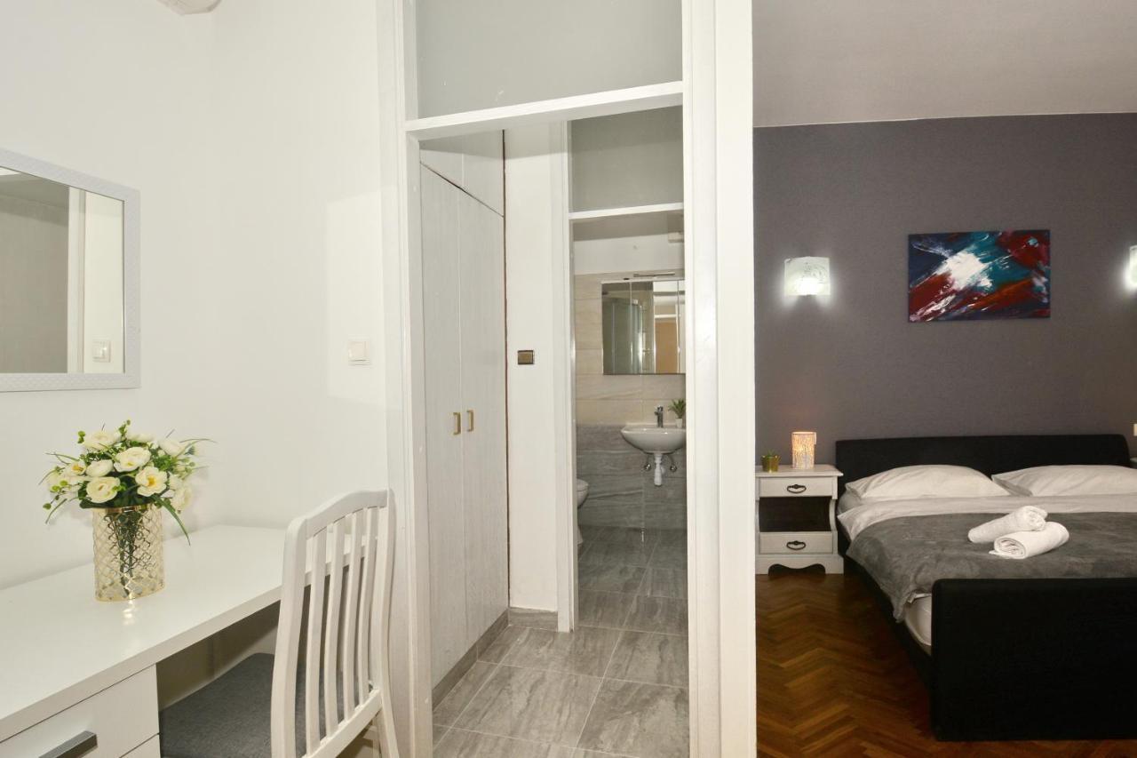 Guesthouse Kamen Kuca โปดสตรานา ภายนอก รูปภาพ