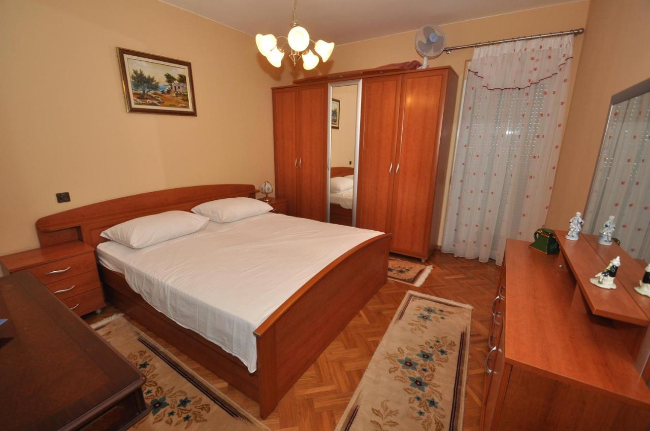 Guesthouse Kamen Kuca โปดสตรานา ภายนอก รูปภาพ
